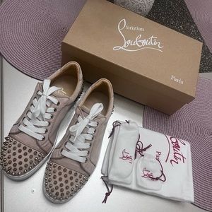 Christian louboutin VIEIRA 2 ORLATO FLAT VEAU women’s size 9 39 spike gold beige